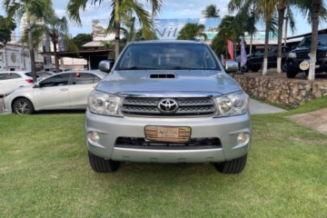 Hilux SW4 SRV 4x4